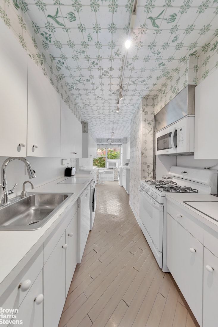 114 East 72nd Street 9C Upper East Side New York NY 10021