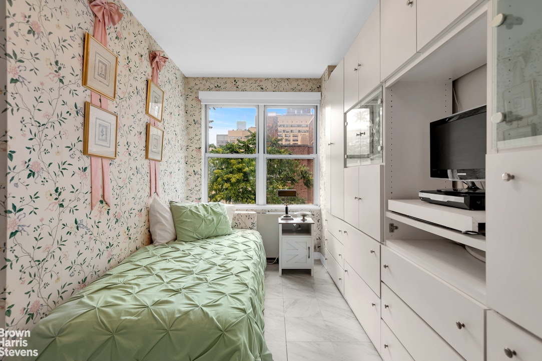 114 East 72nd Street 9C Upper East Side New York NY 10021