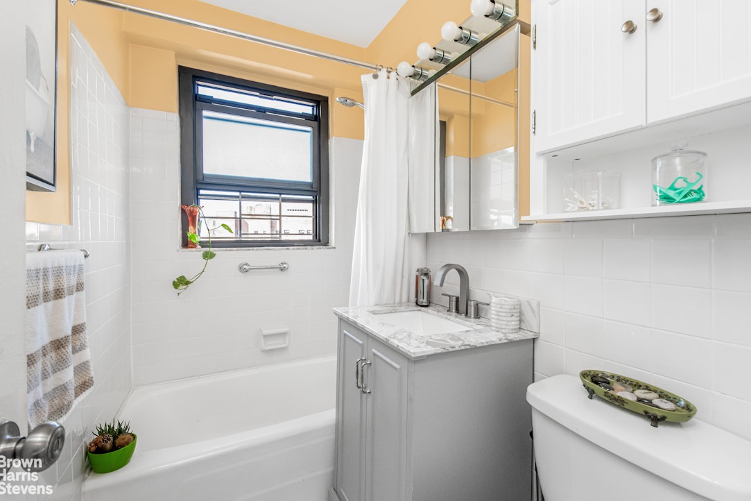 1020 Grand Concourse 11J Concourse Bronx NY 10451