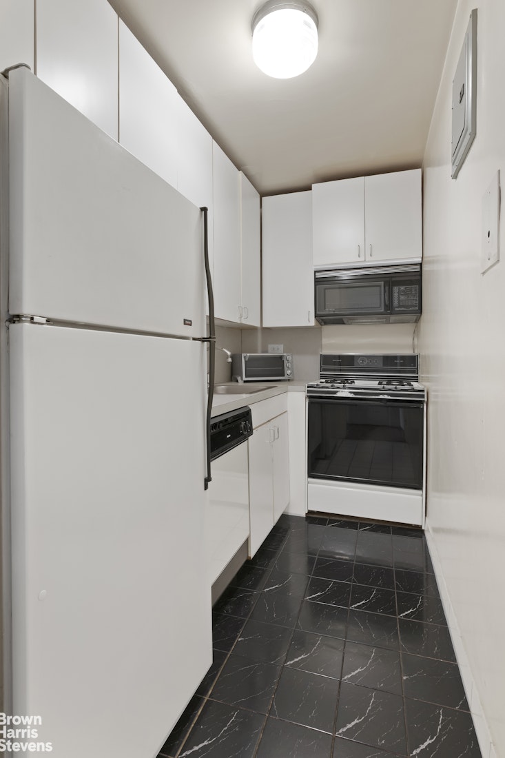 399 East 72nd Street 14D Upper East Side New York NY 10021