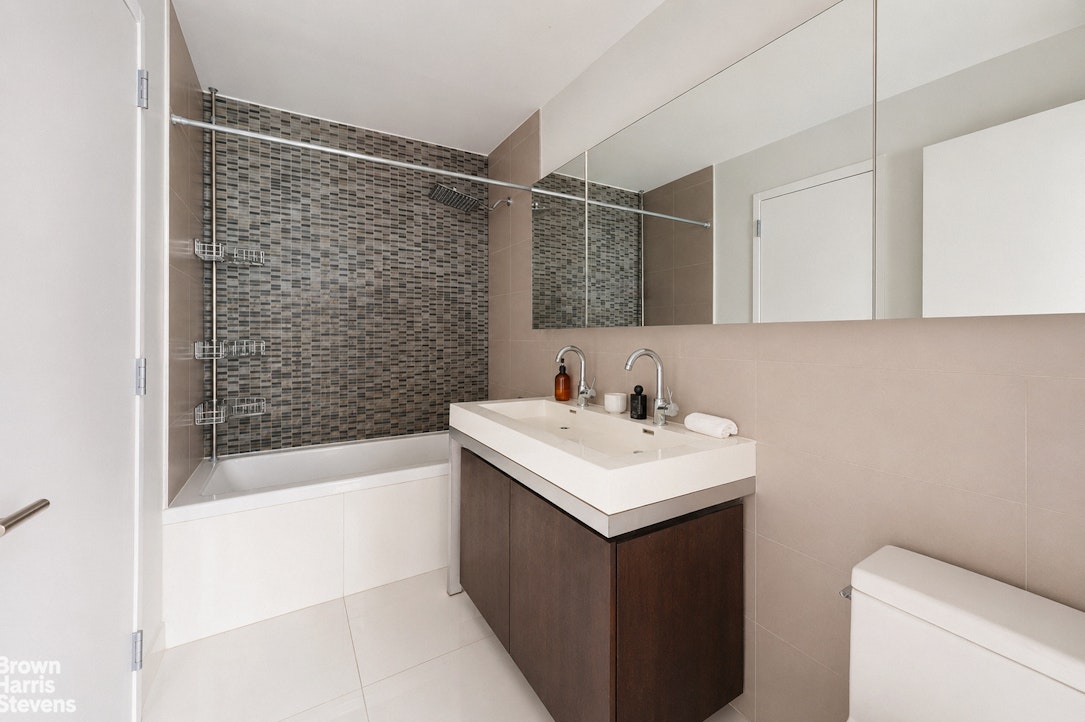 214 North 11th Street 5A Williamsburg Brooklyn NY 11211