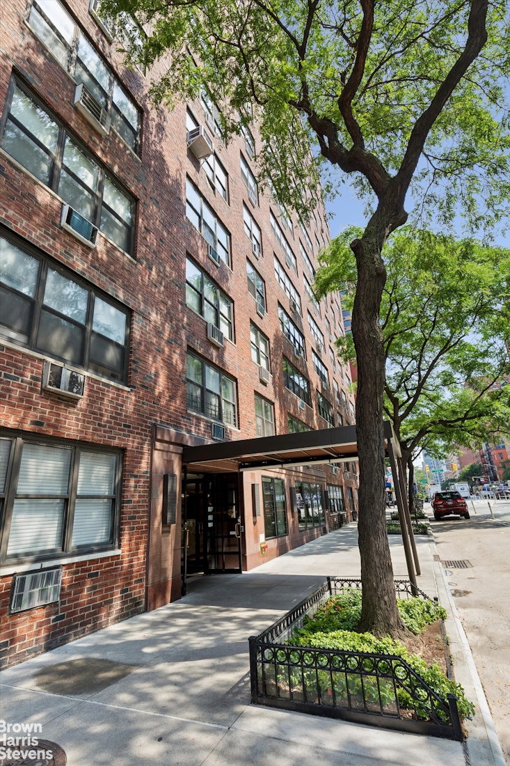 330 Third Avenue 15H Kips Bay New York NY 10010