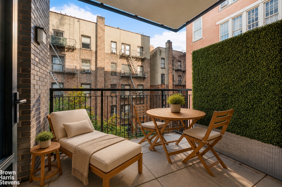 204 Forsyth Street 4S Lower East Side New York NY 10002