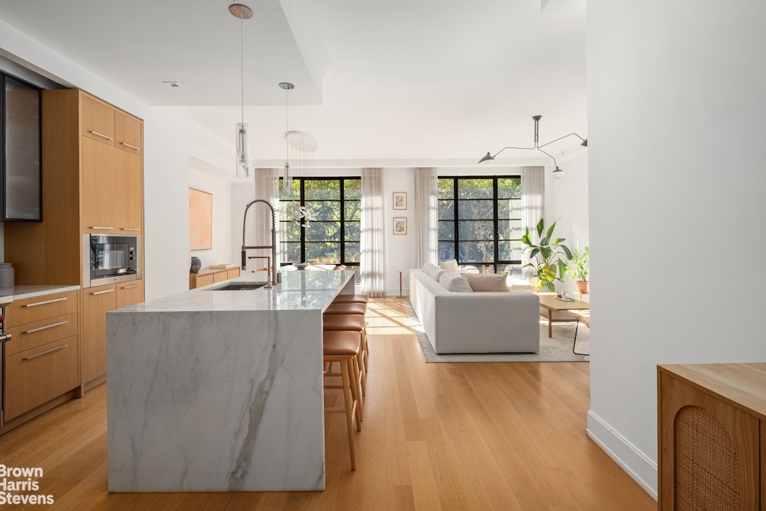 204 Forsyth Street 4S Lower East Side New York NY 10002