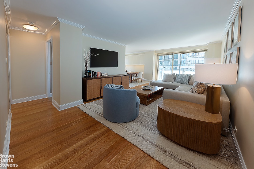 300 East 40th Street Murray Hill New York NY 10016