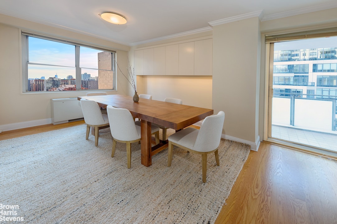 300 East 40th Street Murray Hill New York NY 10016