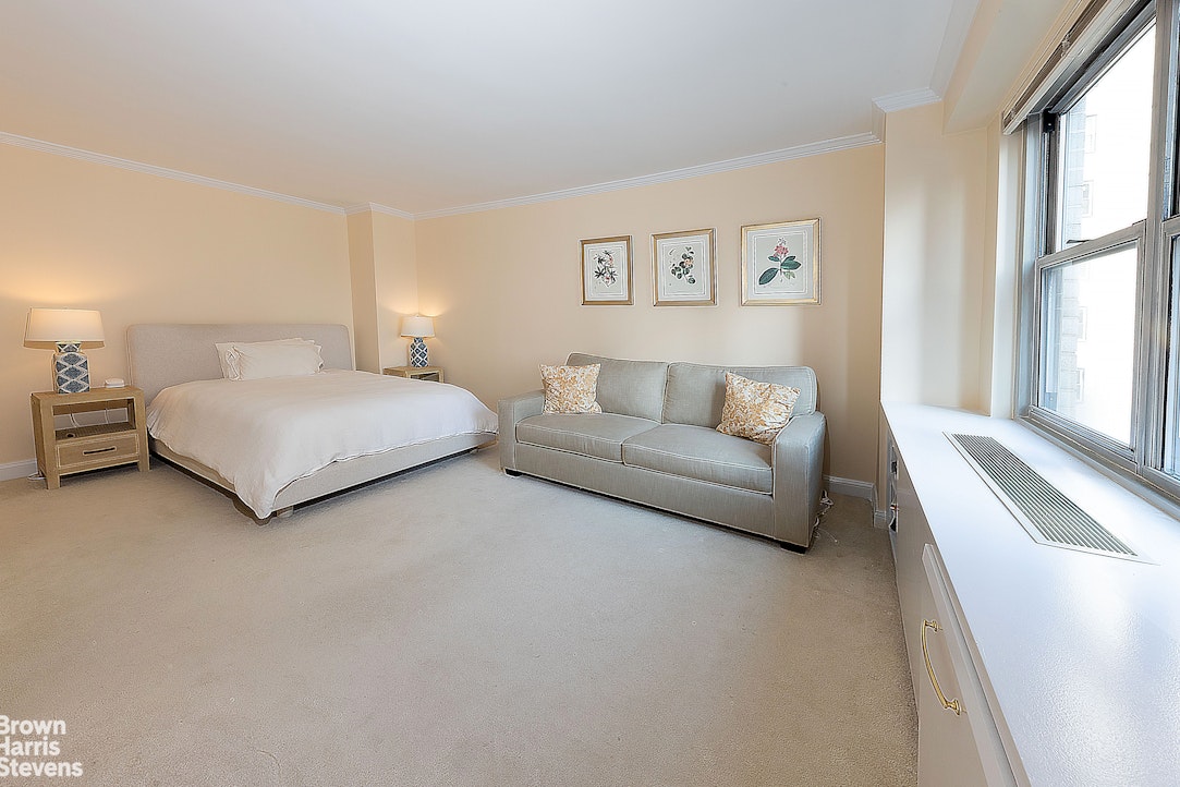 300 East 40th Street Murray Hill New York NY 10016
