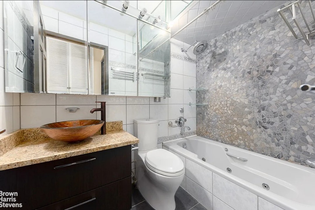62-54 97th Place 11A Forest Hills Queens NY 11374