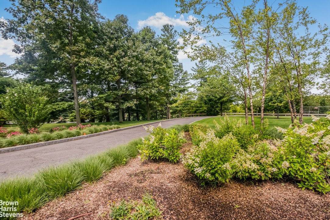 5900 Arlington Avenue 4G Riverdale Bronx NY 10471