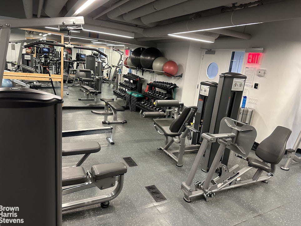 142 West End Avenue 5M Lincoln Square New York NY 10023