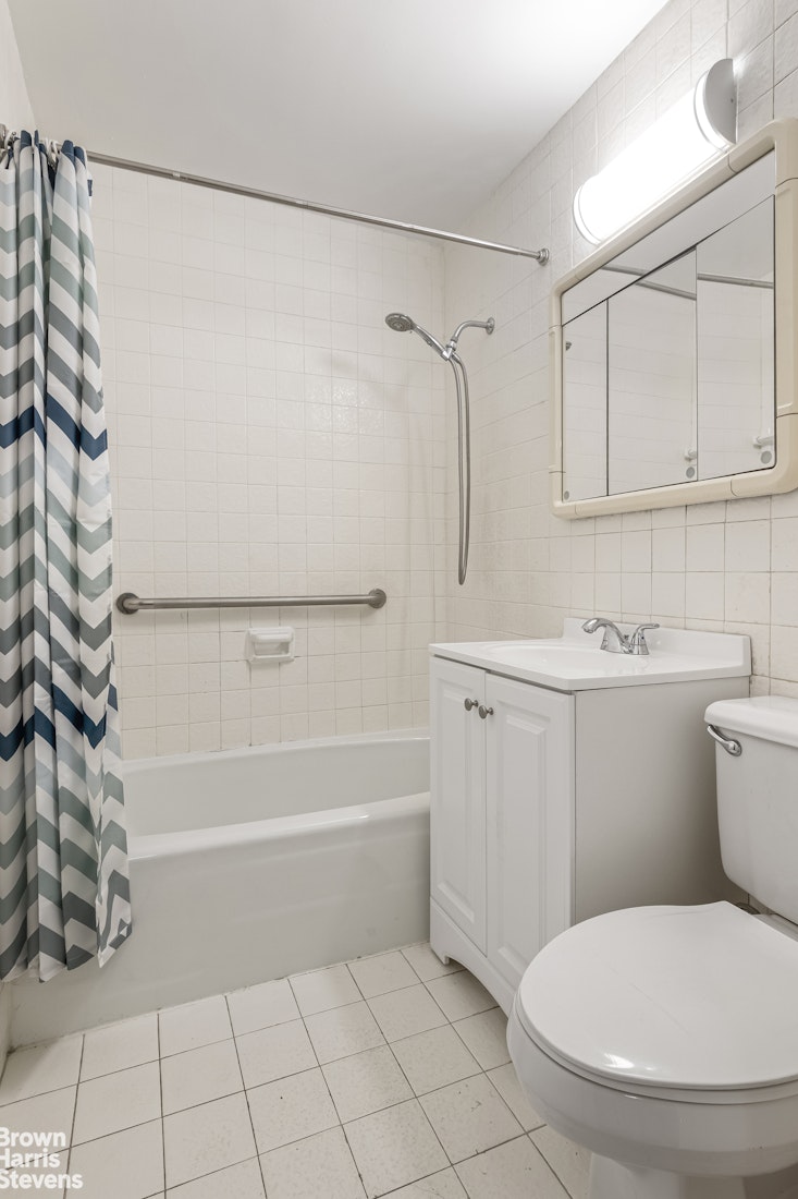 142 West End Avenue 5M Lincoln Square New York NY 10023