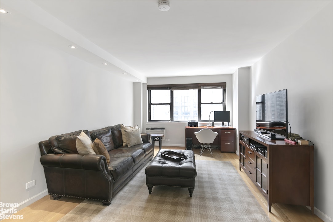 357 East 57th Street 11E Sutton Place New York NY 10022