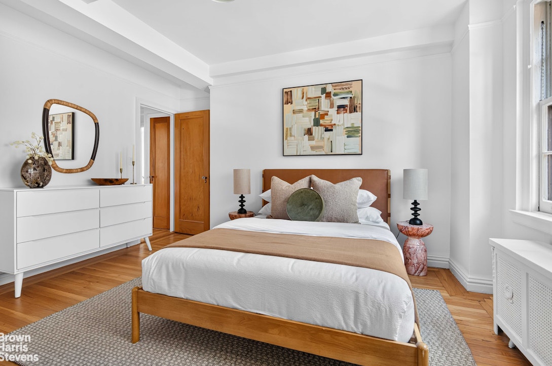 24 Monroe Place 11D Brooklyn Heights Brooklyn NY 11201