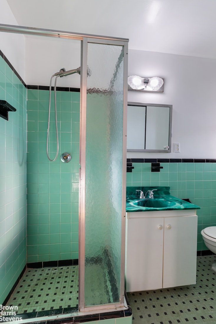 3135 Johnson Avenue 12C Spuyten Duyvil Bronx NY 10463