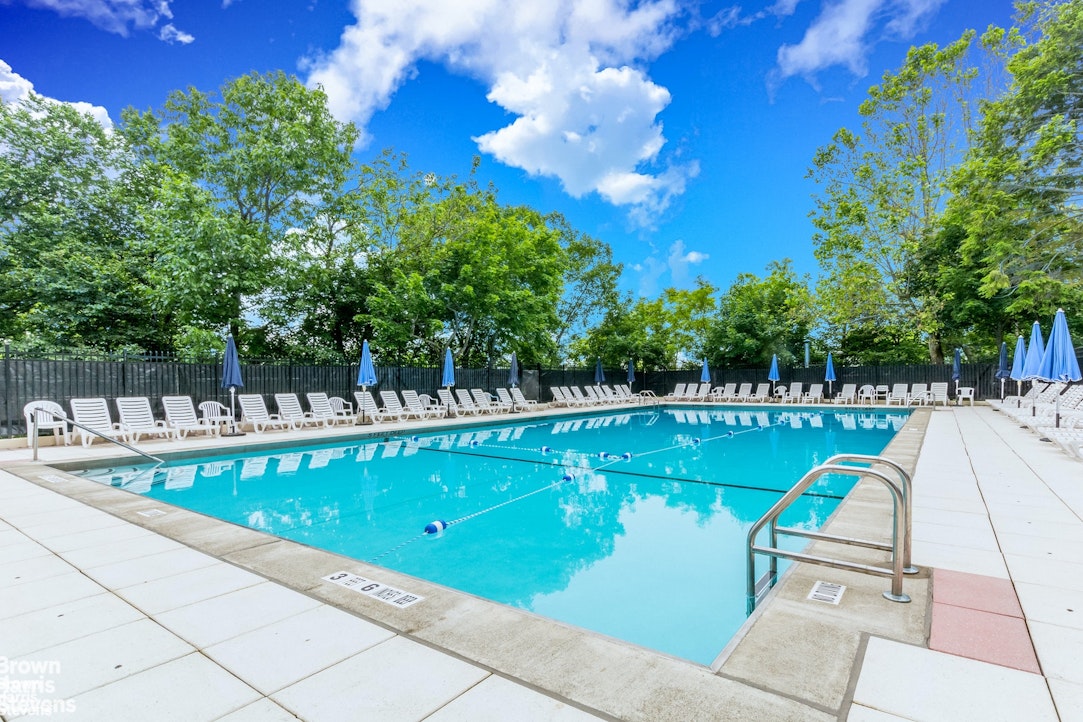 3135 Johnson Avenue 12C Spuyten Duyvil Bronx NY 10463