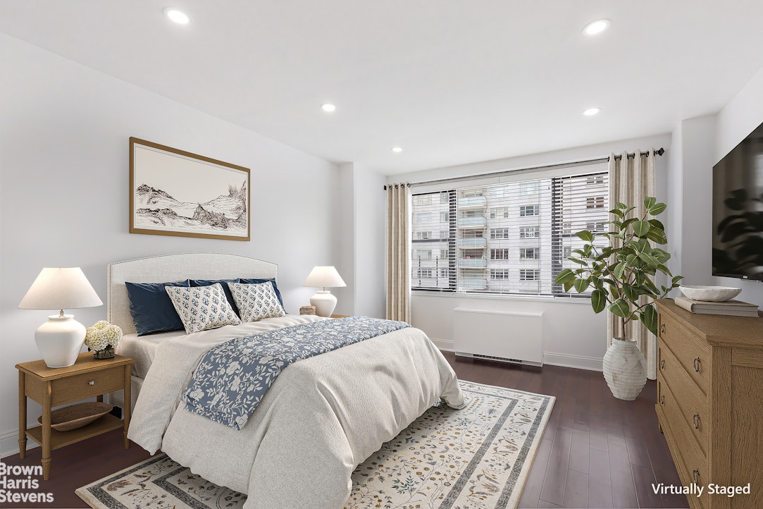 305 East 40th Street 12K Tudor City New York NY 10016