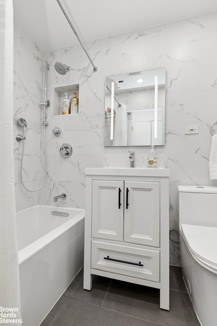 305 East 40th Street 12K Tudor City New York NY 10016