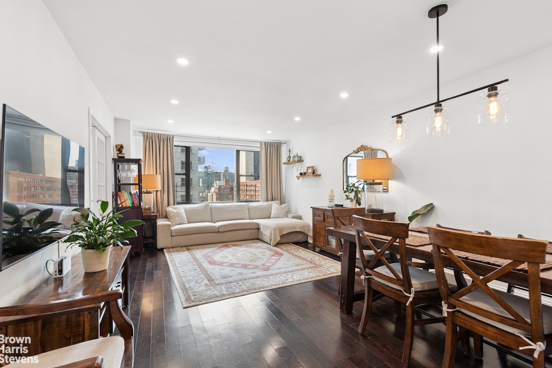 305 East 40th Street 12K Tudor City New York NY 10016