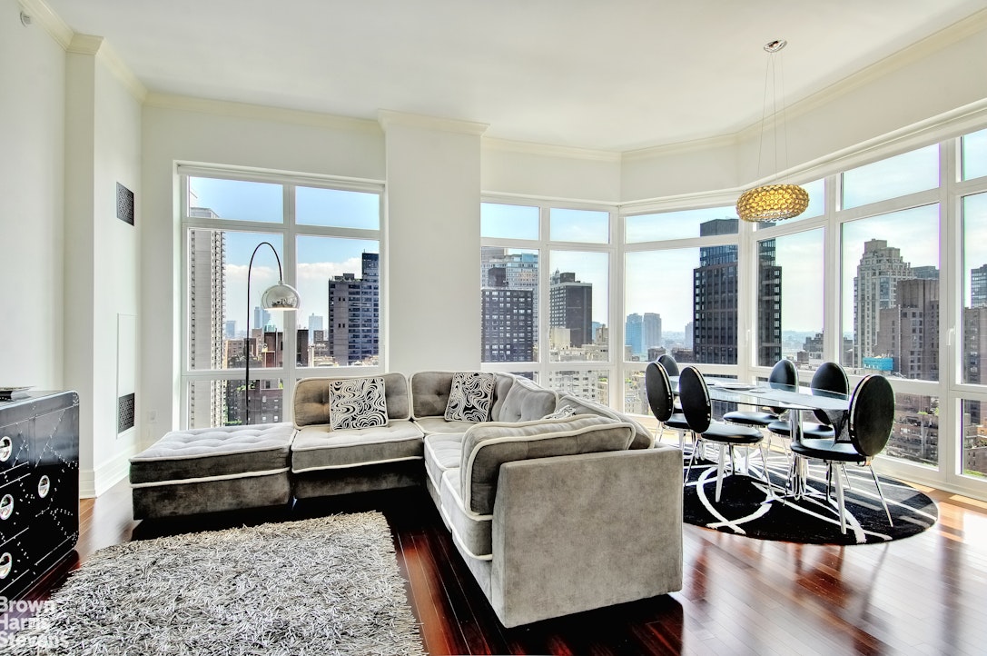 300 East 55th Street 21D Sutton Place New York NY 10022