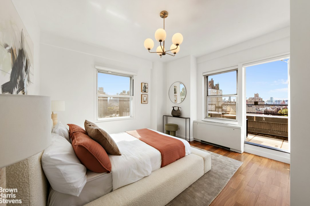 33 Greenwich Avenue 12B Greenwich Village New York NY 10014