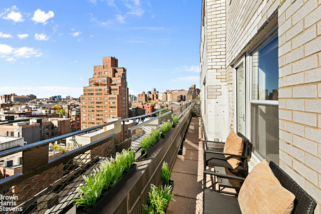 33 Greenwich Avenue 12B Greenwich Village New York NY 10014