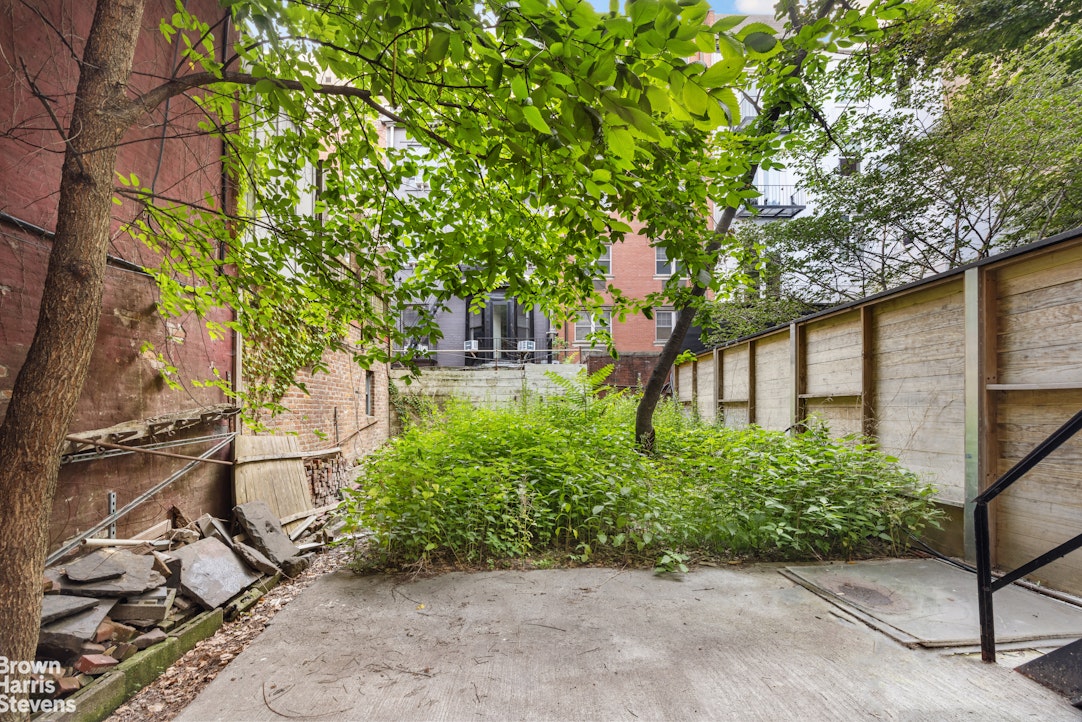 324 East 18th Street Gramercy Park New York NY 10003