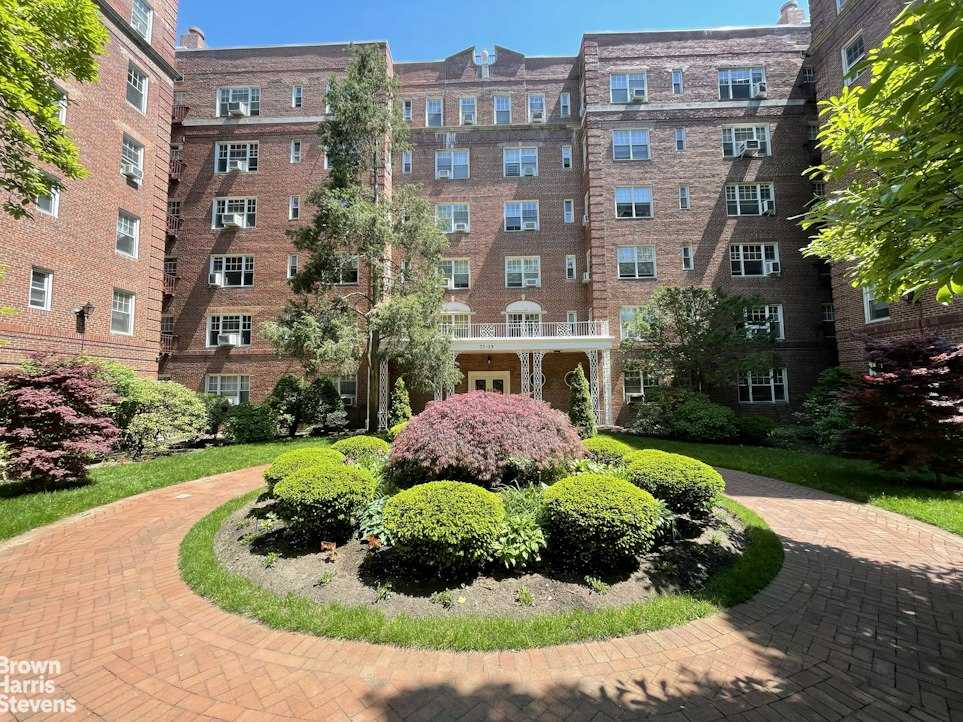77-35 113th Street 3A Forest Hills Queens NY 11375