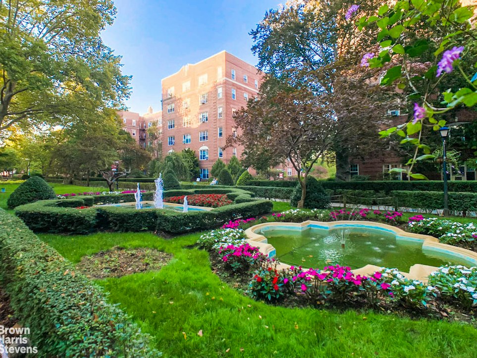 77-35 113th Street 3A Forest Hills Queens NY 11375