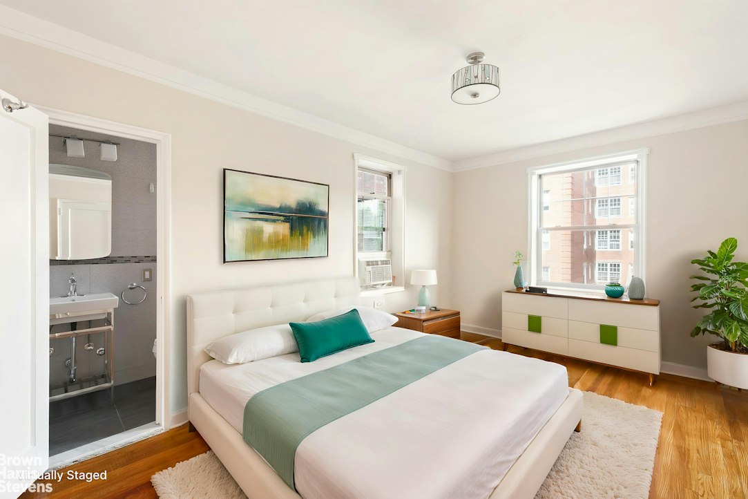 77-35 113th Street 3A Forest Hills Queens NY 11375