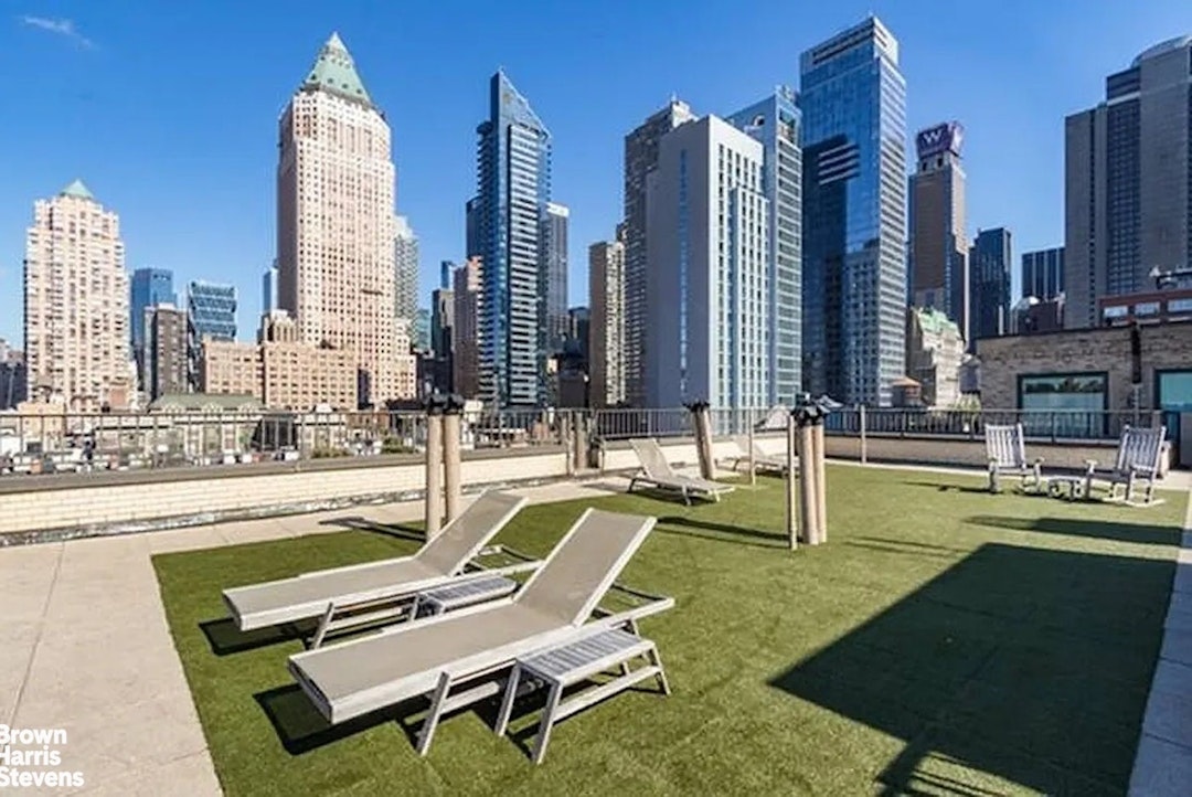 325 West 45th Street 601 Clinton New York NY 10036