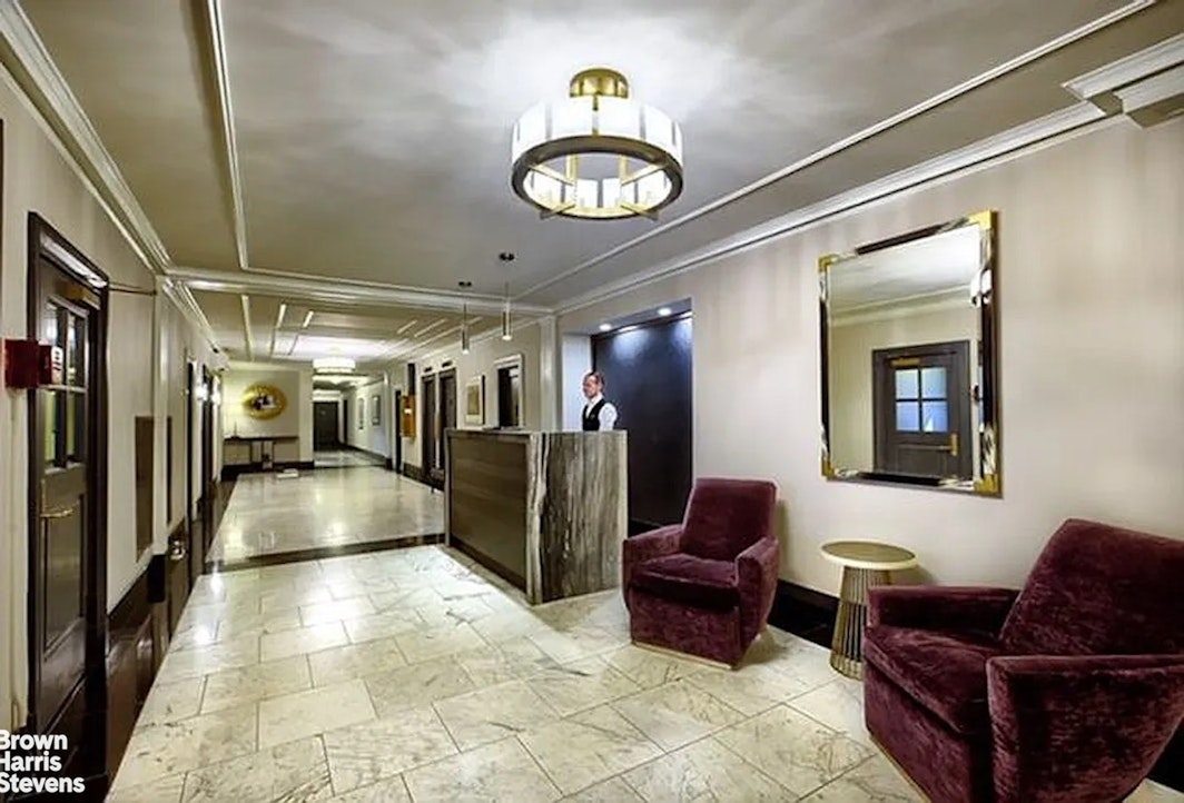 325 West 45th Street 601 Clinton New York NY 10036
