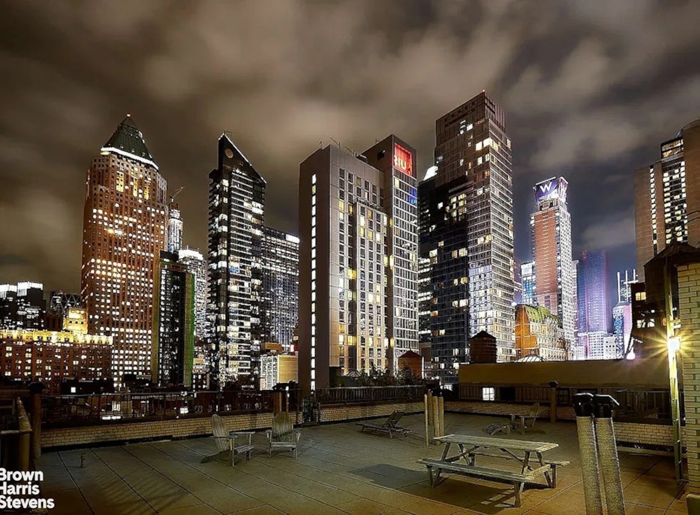 325 West 45th Street 601 Clinton New York NY 10036