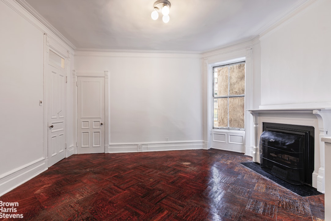 50 West 9th Street 3D Greenwich Village New York NY 10011