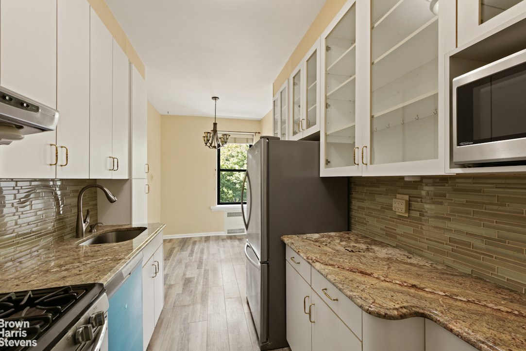 7119 Shore Road 2L Bay Ridge Brooklyn NY 11209