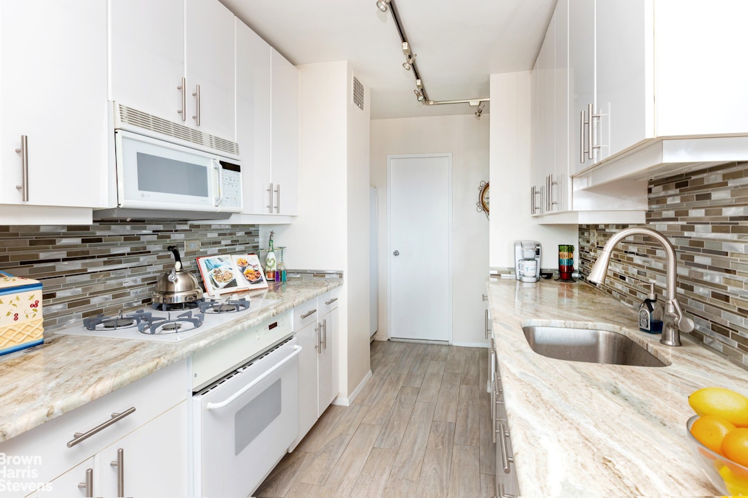 530 East 72nd Street 17D Upper East Side New York NY 10021
