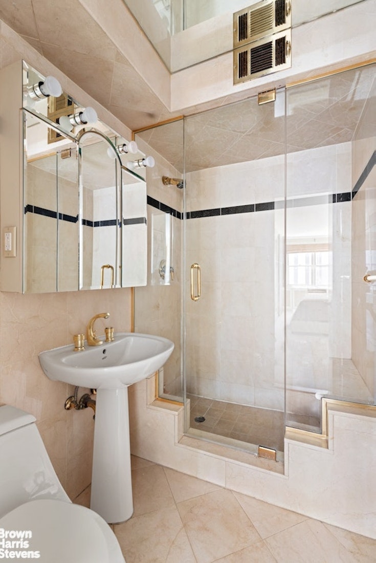1175 York Avenue 15H Upper East Side New York NY 10065