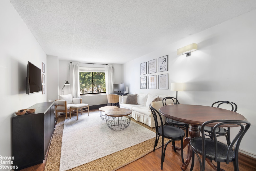 300 Rector Place 2H Battery Park City New York NY 10280