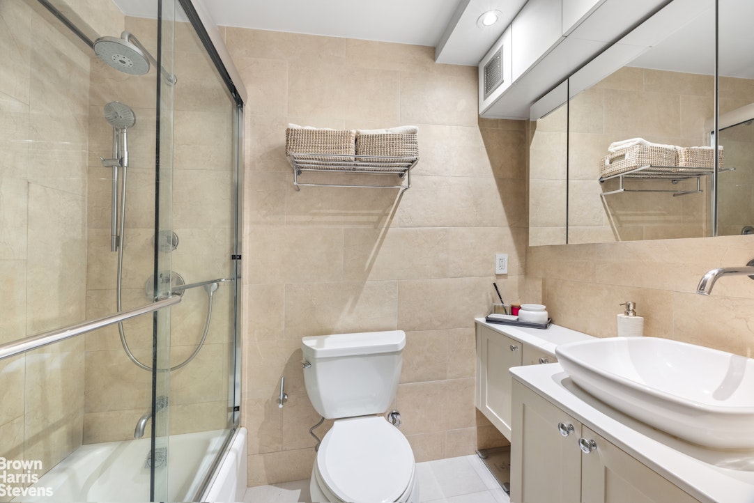 300 Rector Place 2H Battery Park City New York NY 10280