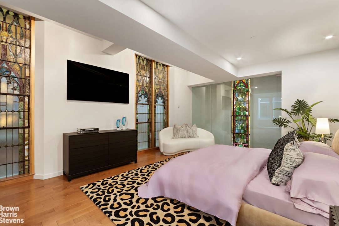 135 West 4th Street PHE Greenwich Village New York NY 10012