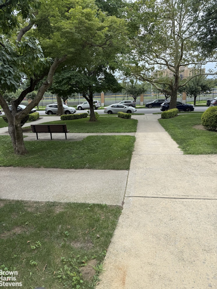 76-33A Commonwealth Boulevard Glen Oaks Queens NY 11426