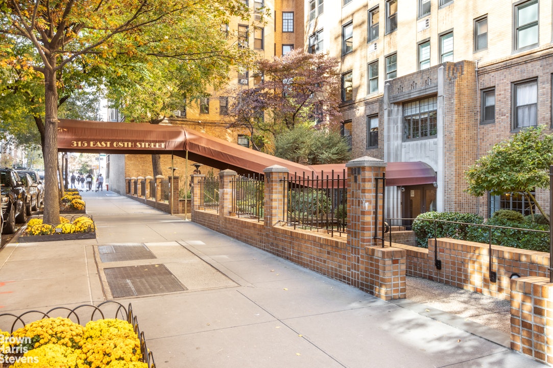 315 East 68th Street 13J Upper East Side New York NY 10065