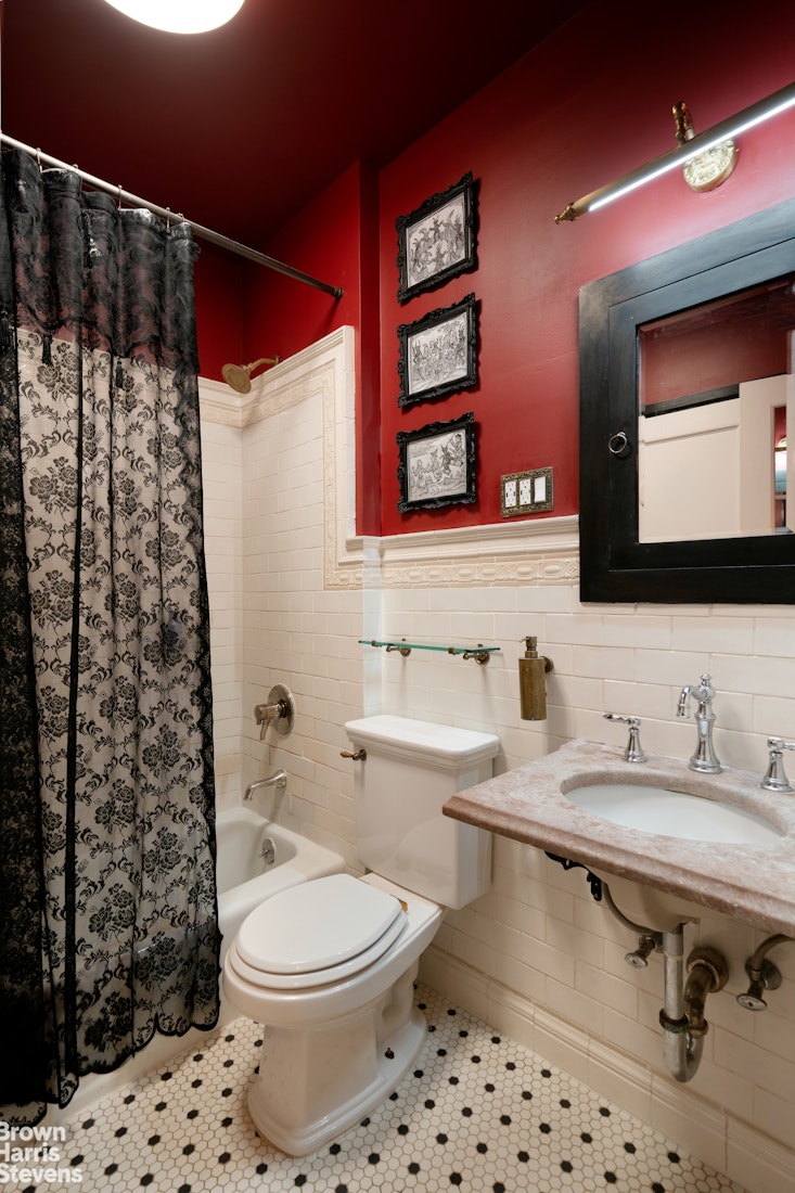 247 West 102nd Street 3 Upper West Side New York NY 10025