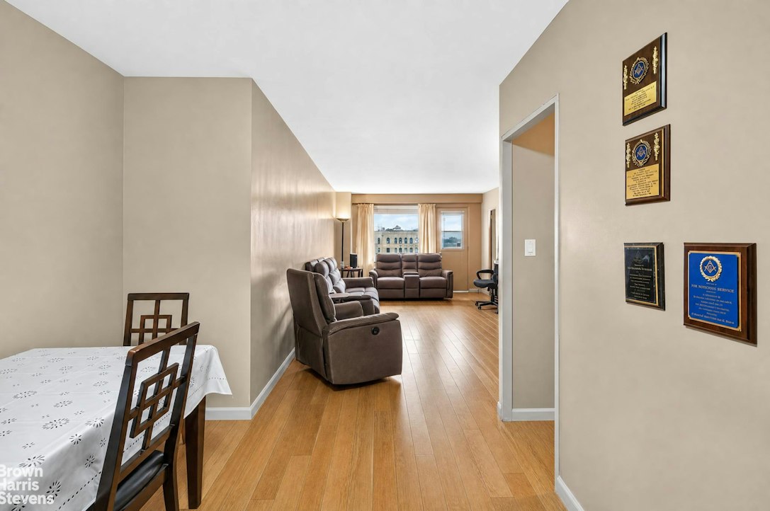 1020 Grand Concourse 10V Concourse Bronx NY 10451