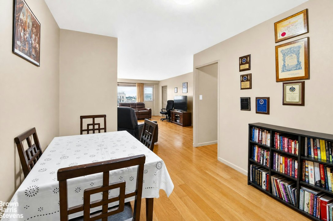 1020 Grand Concourse 10V Concourse Bronx NY 10451
