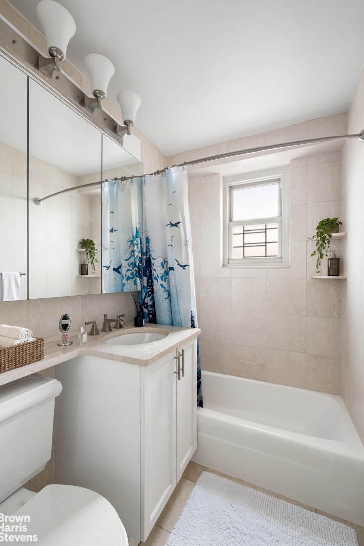 155 West 68th Street 2022 Lincoln Square New York NY 10023