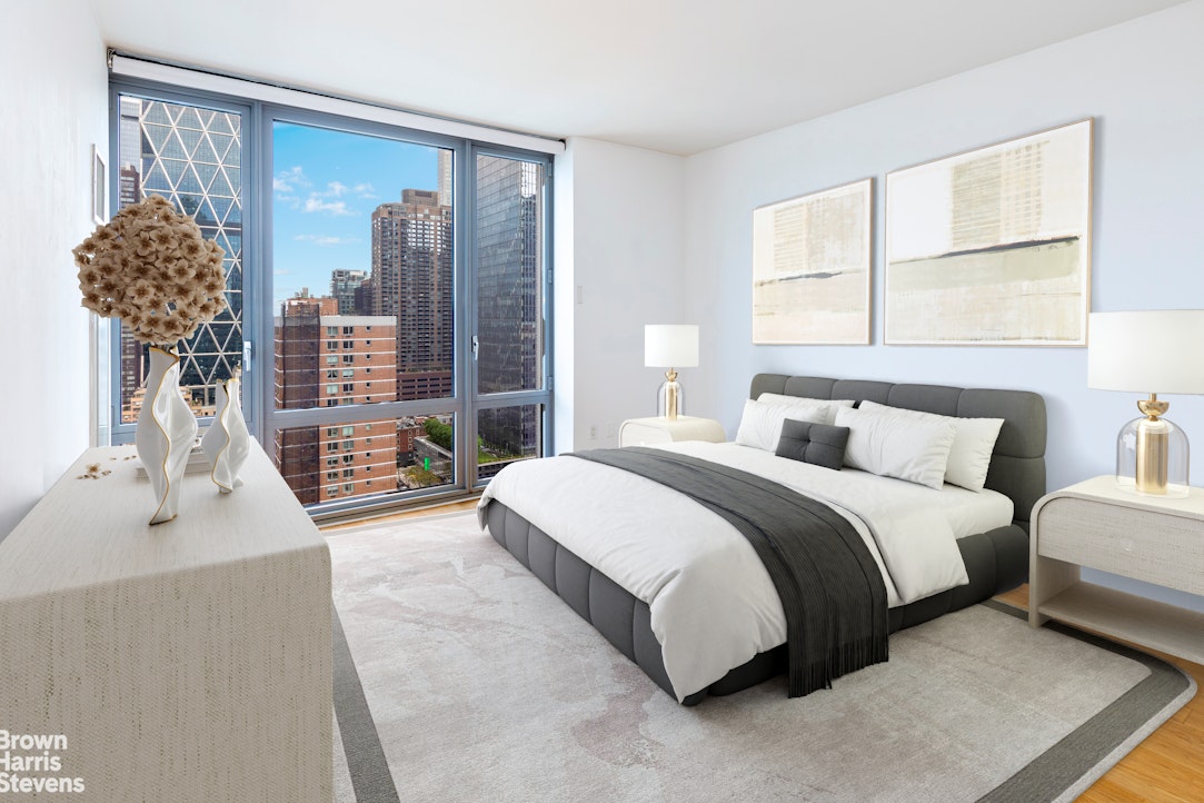 310 West 52nd Street 24H Clinton New York NY 10019