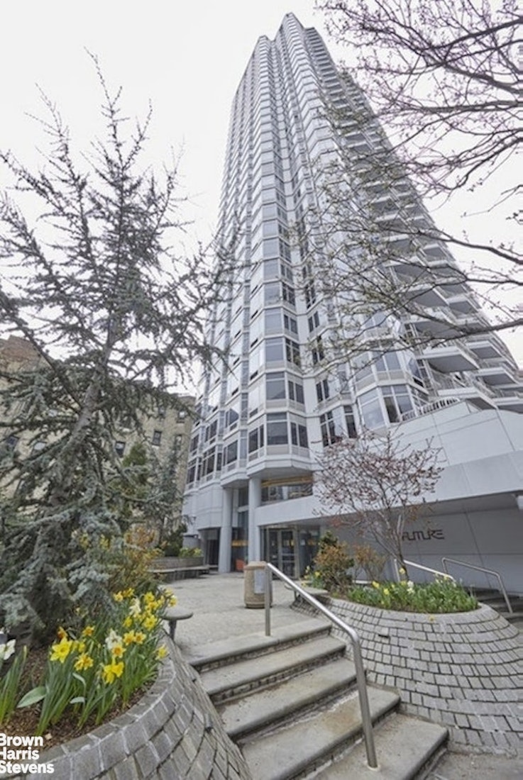 200 East 32nd Street 32A Kips Bay New York NY 10016
