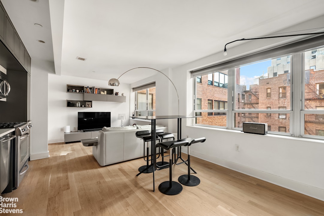 432 West 52nd Street 5B Clinton New York NY 10019