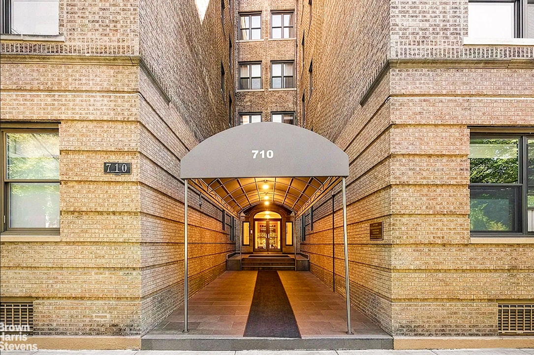 710 Riverside Drive 5A Hamilton Heights New York NY 10031
