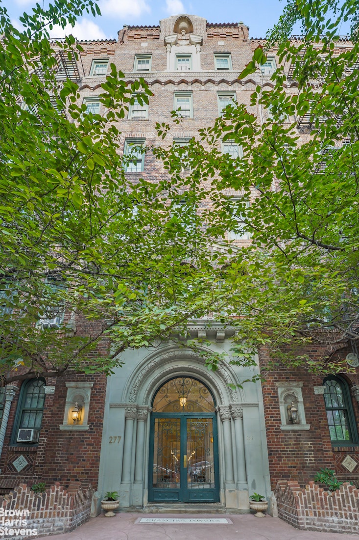 277 Washington Avenue 6D Clinton Hill Brooklyn NY 11205
